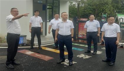 遂寧興業(yè)集團召開“問題大排查、作風(fēng)大整治、工作大提升”專項行動現(xiàn)場推進會